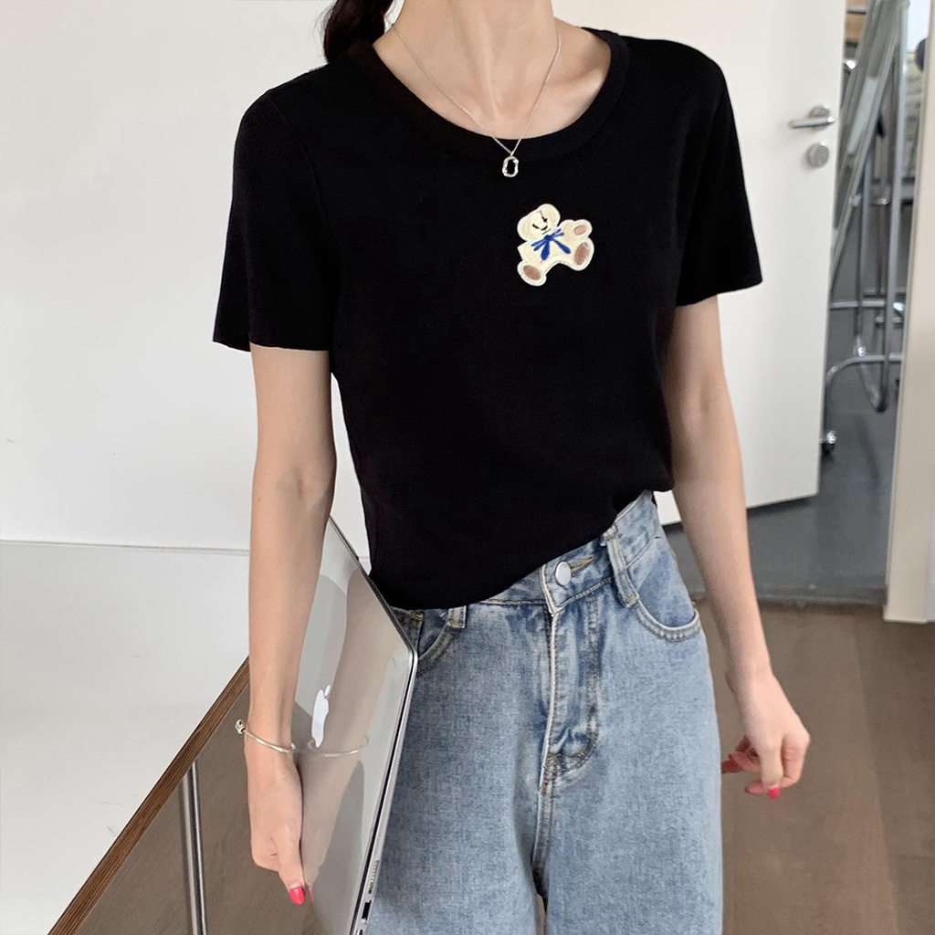 anna🍭 56021-1 เสื้อยืดไหมพรม แขนสั้น คอกลม แต่ลายปักน้องหมี เนื้อผ้าไหมพรมนุ่ม - รูปที่ 7