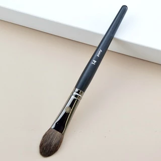 (พร้อมส่ง) แปรงแบนปัดหน้าแก้ม และบัดบลัชออน (BR47)