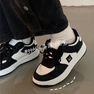 รองเท้าผู้หญิงดั้งเดิมญี่ปุ่น Wild Black Street Shoe
