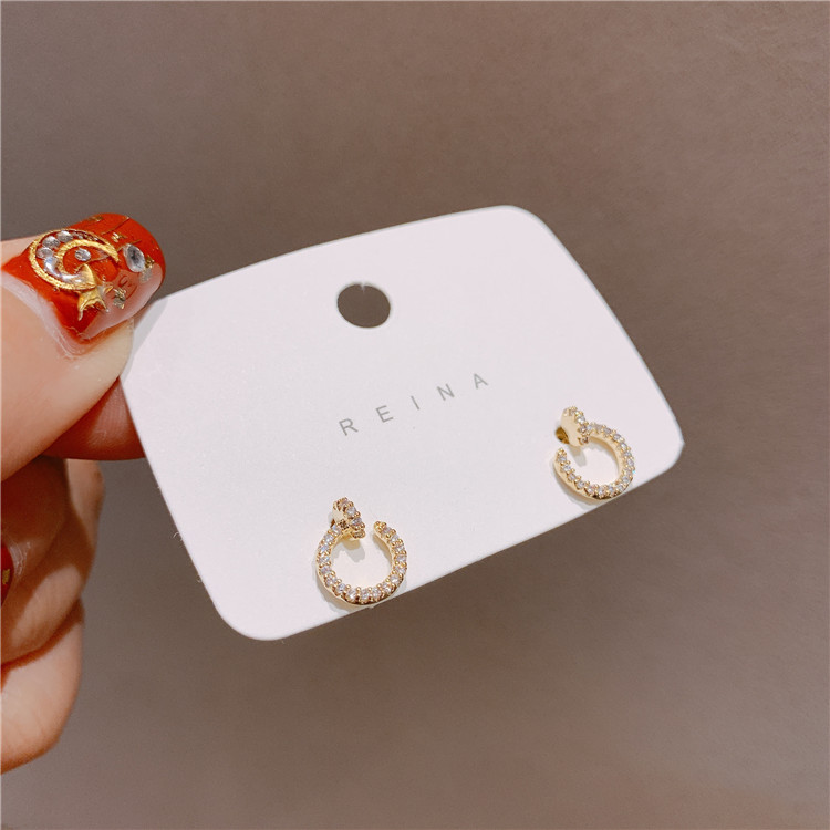 ใหม่ ต่างหูแฟชั่น รูปตัว C ขนาดเล็ก ประดับเพชร เข้ากับทุกการแต่งกาย เครื่องประดับ - รูปที่ 5