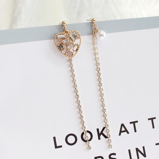 ต่างหูเจาะ หัวใจเพชรระย้า (พร้อมส่ง)