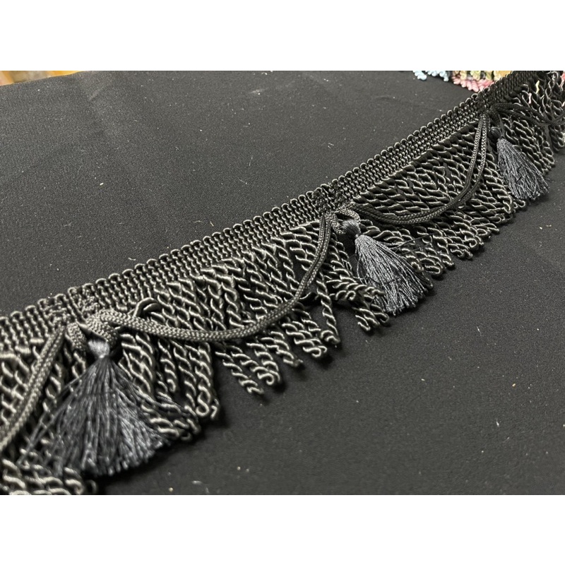 ชายผ้าม่าน ชายครุยผ้