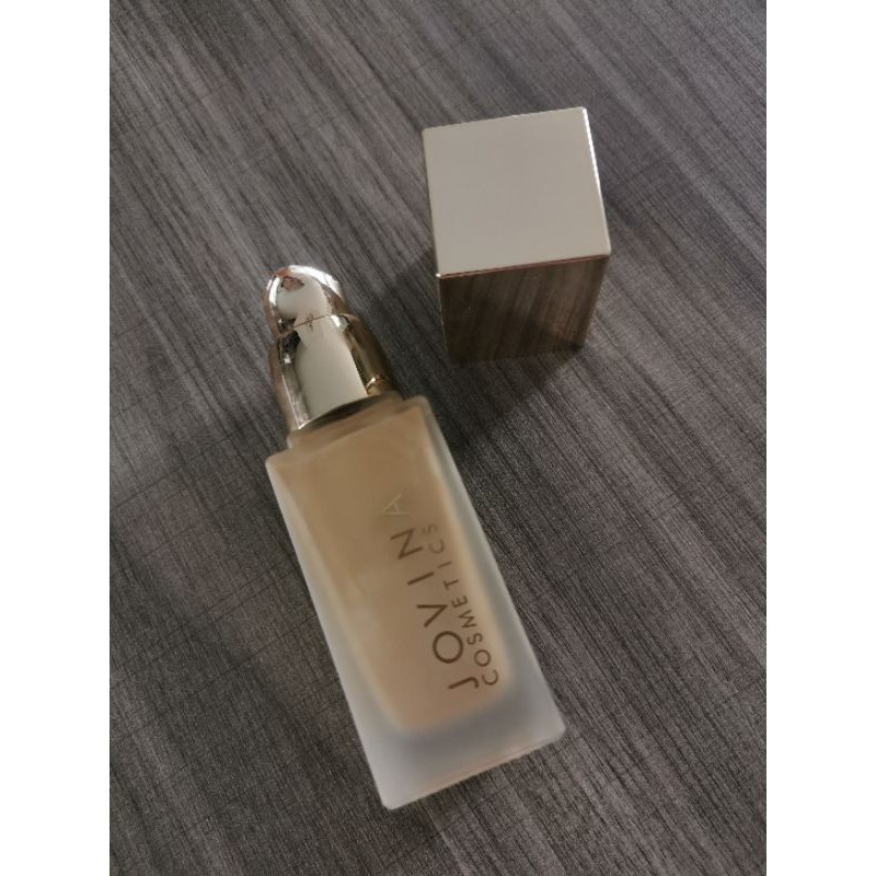 รองพื้น Jovina เบอร์ 02 เหลือ50%
