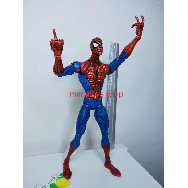 โมเดล​ Toybiz Spiderman ตัวสูง​ ขยับแขนขาข้อต่อได้