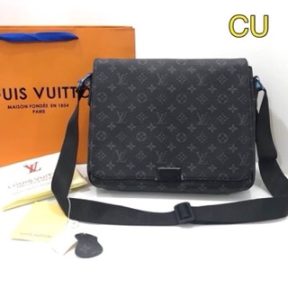 กระเป๋าสะพายข้างผู้ชายLouis Vuitton | Shopee Thailand
