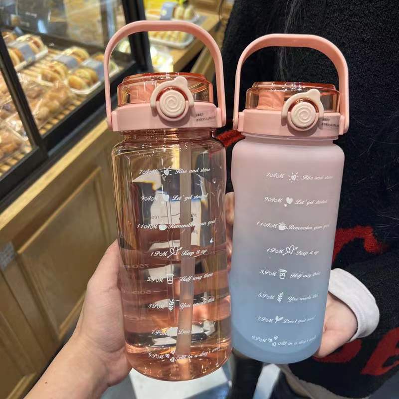 ขวดน้ำ1.5-2ลิตรขวดน้ำพกพาสวยๆ ขวดน้ำพลาสติกแบบพกพา Water Bottlesก้วแบบมีหลอดควากระบอกน้ำ2
