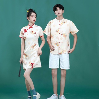 คู่รักสไตล์จีนสวมชุดกี่เพ้าผู้ชายเสื้อเชิ้ตคอปกเรียบง่าย