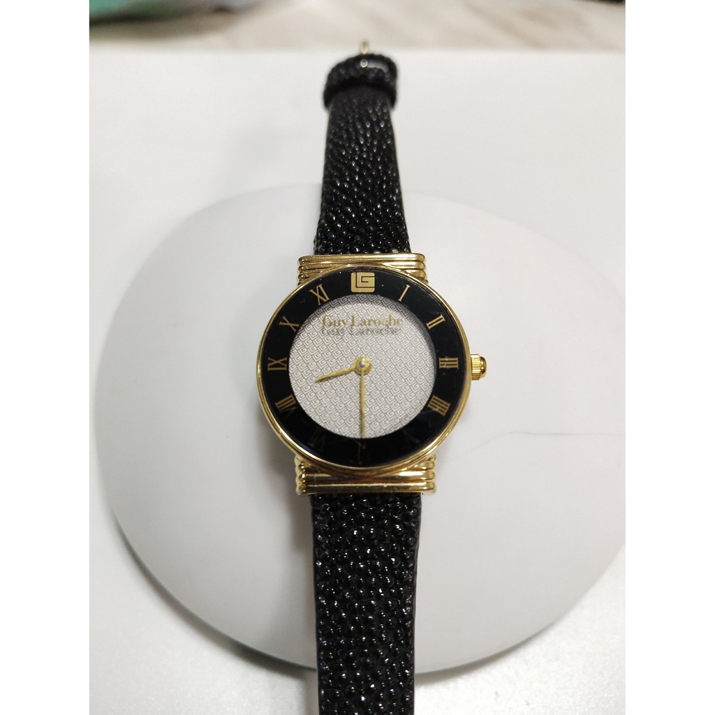 นาฬิกาผู้หญิง Guy Laroche สายหนังปลากระเบนแท้