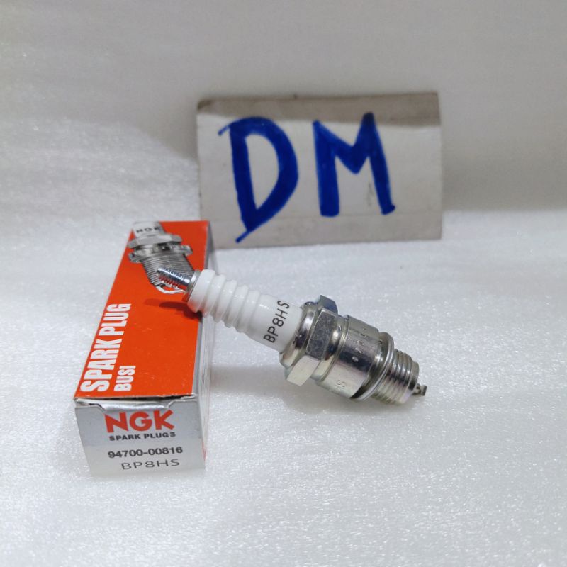 หัวเทียน Yamaha NGK YT115 94700-00816 BP8HS ดั้งเดิม