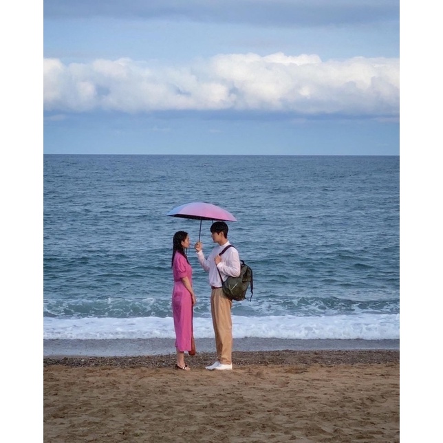 **ร่มพร้อมส่ง สีชมพู💖💙 (ชมพู/ฟ้า) ร่มหัวหน้าฮง-หมอยุน Zuodu (Hometown chachacha umbrella)☂