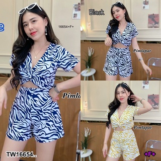 PP16654 Set 2 ชิ้น เสื้อม้วนอก คอวี + กางเกงขาสั้น..