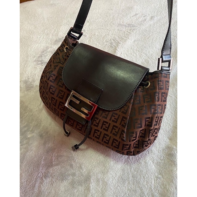 Fendi Zucchino Drawstring Shoulder bag ของแท้ เฟนดิ กระเป๋ามือสอง แบรนด์เนม กระเป๋า