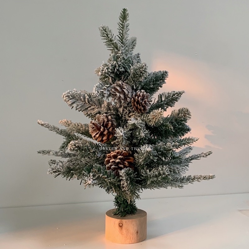 ต้นคริตมาสหิมะพร้อมลูกสนประดับ | Christmas snow tree 45 / 60 cm | Christmas | Oyster and Things.