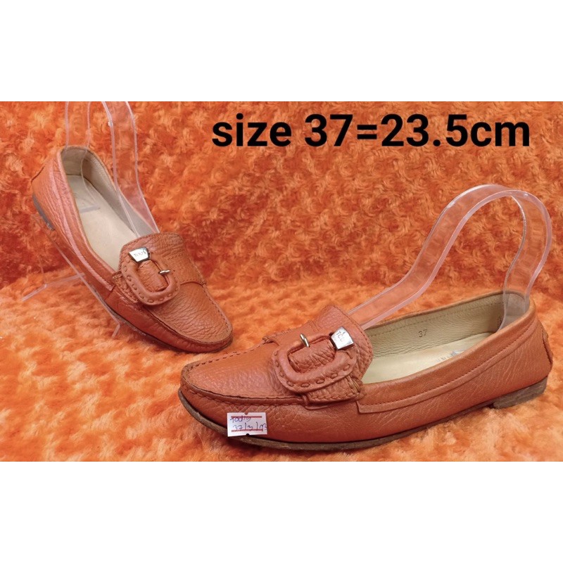รองเท้าหนังแท้ size 37 tods