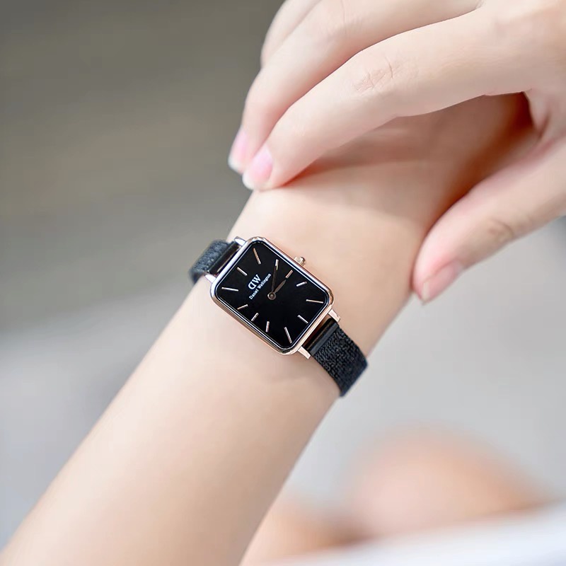 DW- Quadro ขนาด 20x26mm / 29x36.5mm นาฬิกาข้อมือชาย-หญิง สไตส์หรูหรา