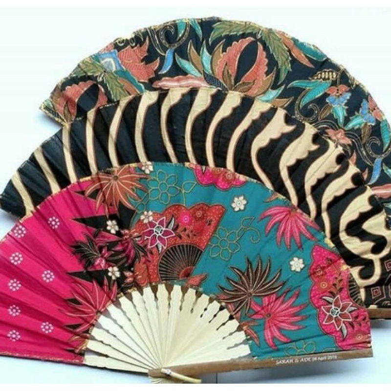 9-FINGER FAN SOUVENIR 19 CM