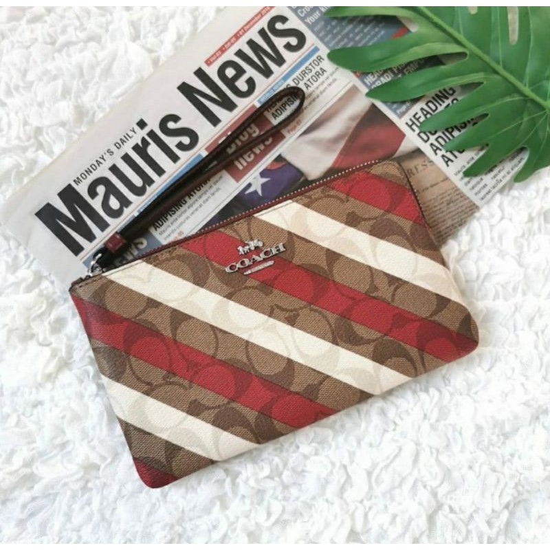 ✈ Coach แท้ 100% กระเป๋าคล้องมือ 1 ซิป size L C1715