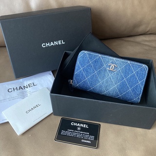 Chanel Limited Denim Zippy Medium Wallet SHW Holo27