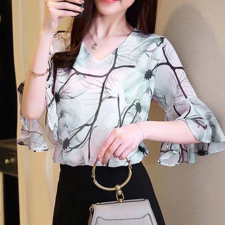 เสื้อชีฟองลายดอกไม้สองชั้นแขนสั้นผู้หญิง thumbnail 4