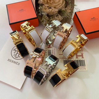 กำไลข้อมือBrandname เกรดHIEND 1:1 สลับแท้ Full set เอกสารครบ ปั้มทุกจุด ถ่ายจากงานจริง👍🏼💕