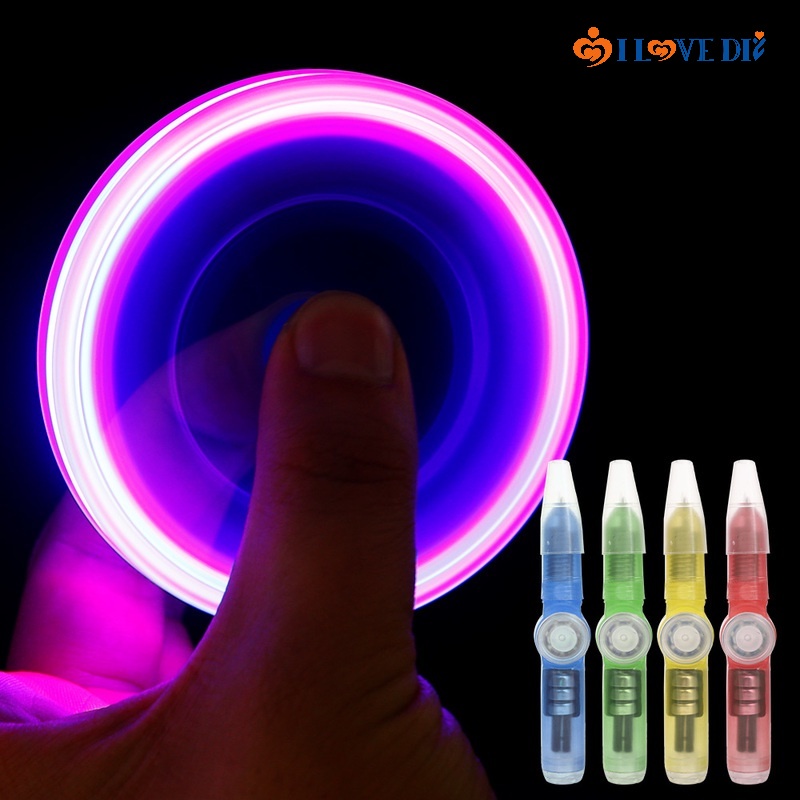 (สุ่มสี) ปากกาสปินนิ่งเรืองแสง LED สีสันสดใส / ปลายนิ้วเด็กนักเรียนหมุนปากกาลูกลื่น / ของเล่นคลายเคร