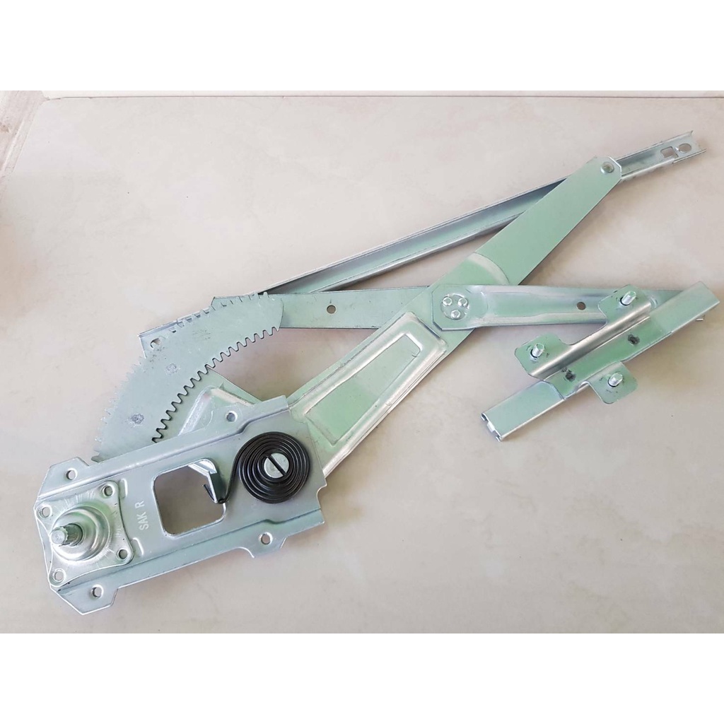 เฟืองยกกระจก ISUZU TFR,4JA1 (รุ่นไม่มีหูช้าง) ข้างLH(ซ้าย) ไต้หวัน อันละ380บาท