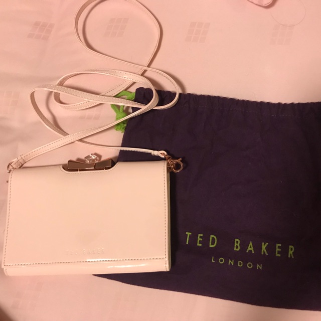 กระเป๋าสะพายข้าง/หนังแก้วสีชมพู#TED BAKER