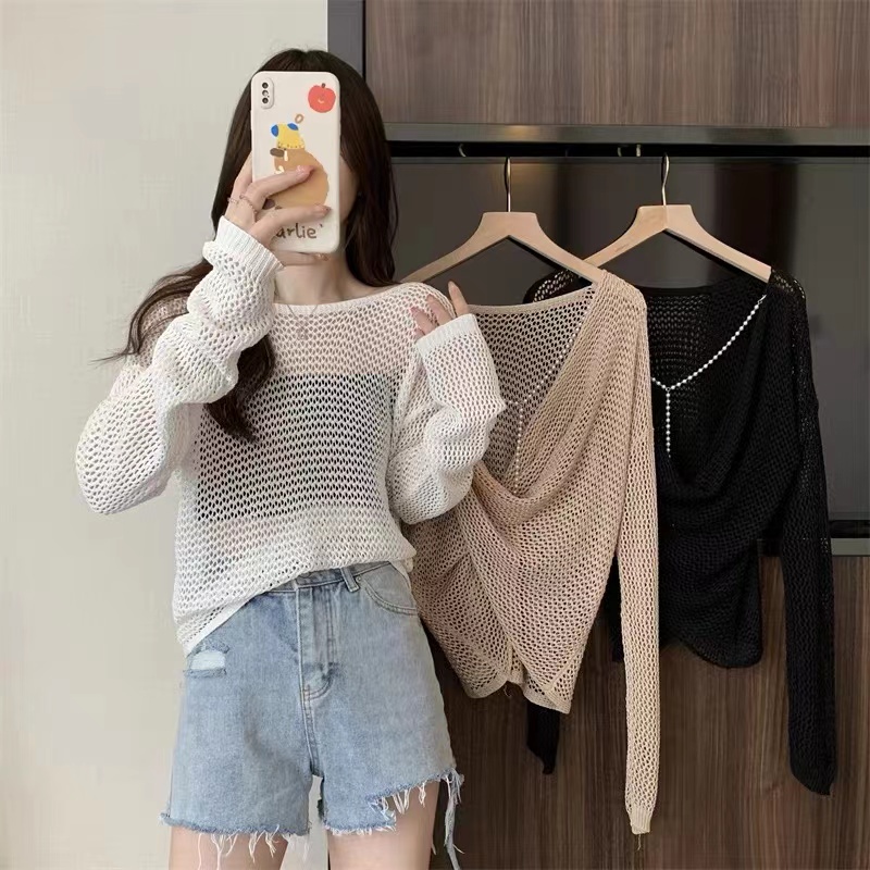 ส่งทันที Cici(NO. E241)เสื้อไหมพรมแขนยาว ตาข่ายเว้าหลังแต่งสายไข่มุกซีทรูเบาๆแซ่บเผ็ดเวอร์