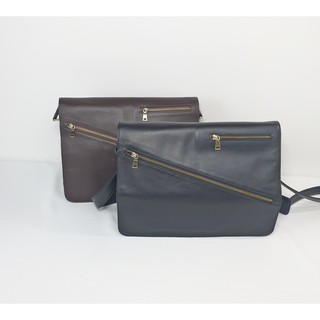 กระเป๋าสะพายข้างชาย Parmida รุ่น Charleston Leather Messenger Bag