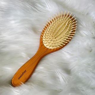 Innisfree paddle hair brush