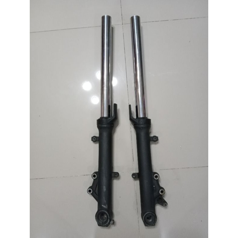 โช๊ค โช๊คหน้า​ สำหรับ​ kawasaki er6n​ ​ninja650​ สภาพตามรูป