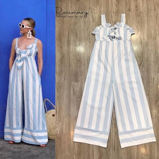 Jumpsuit สดใสมาก สายหวานสายน่ารัก รีบมาตำกันเด้อ กับจั้มสูทสายเดี่ยว ลายทางสีพาสเทลฟ้าตัดขาว ตัวชุดช่วงอกผูกโบว์