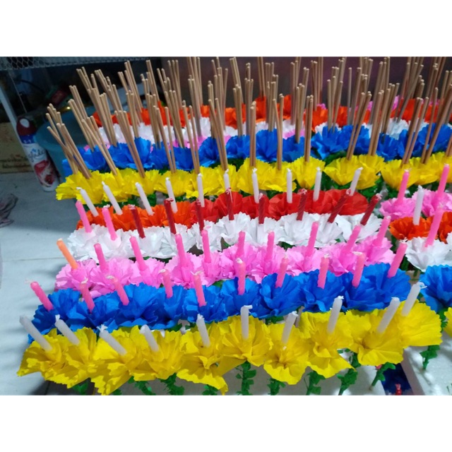 ดอกกระทง ดอกไม้ ธูปเทียนกระทง เทียนสี No.10 ถุงละ100 ดอก(ธูป50+เทียน 50 ดอก) งานสวย สีสด ใช้เยอะ มีราคาขายส่ง