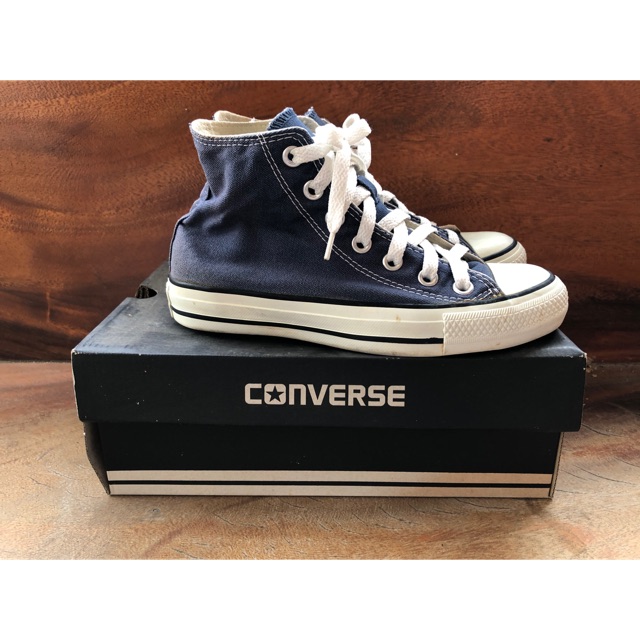 รองเท้า converse มือสอง ของแท้ สีกรม UK4 (36.5)