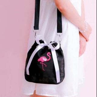 กระเป๋าสะพายไหล่  flamingo bucket bag