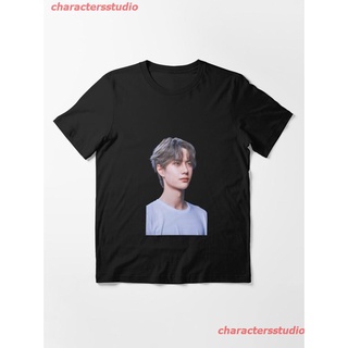 New Chinese Drama Actor Wang Yibo [Wang Yibo VOL.One] Essential T-Shirt ผู้หญิง ดพิมพ์ลาย ดผ้าเด้ง คอกลม cotton ความนิยม