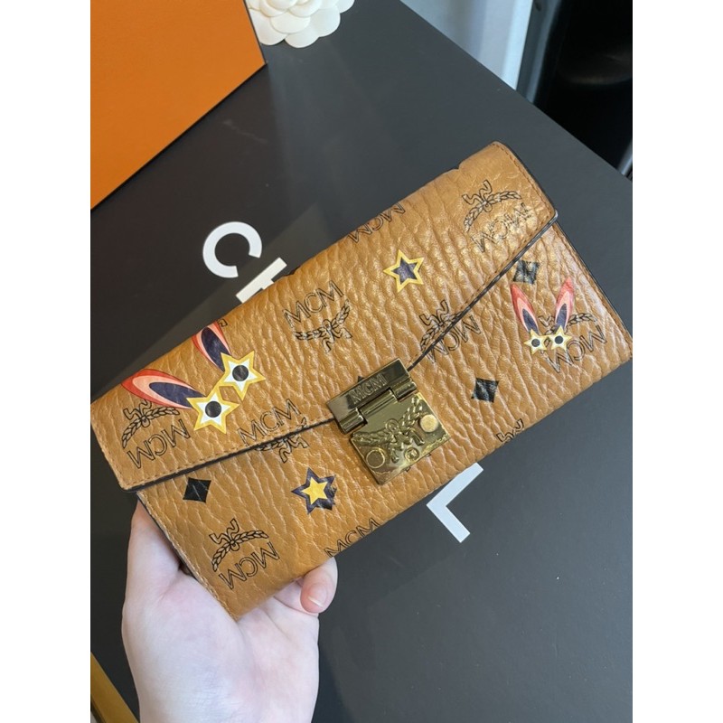 mcm wallet on chain แท้100%