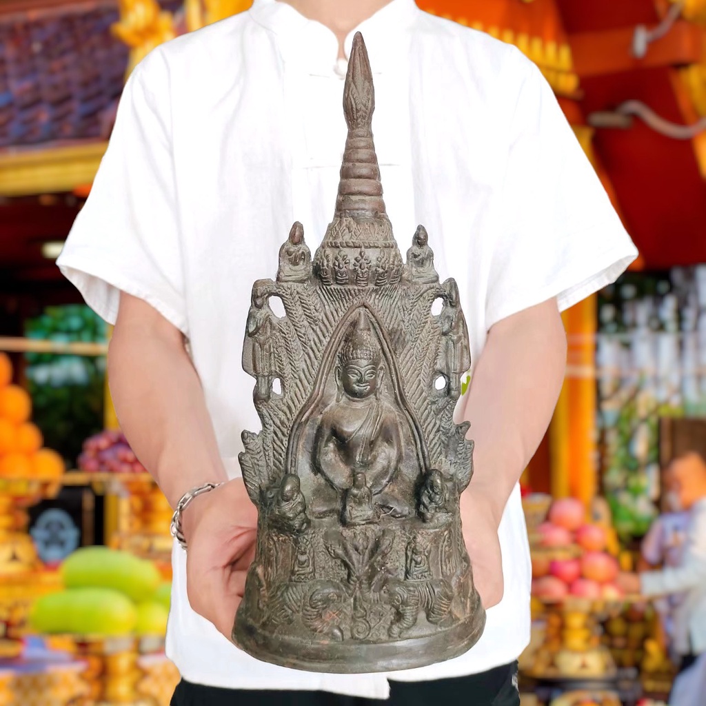 พระซุ้มบูชาศิลปะละโว้สนิมเขียวเก่า (กว้าง5นิ้ว สูง10นิ้ว)ขุดพบที่ศาลพระกาฬและบริเวณวัดใกล้เคียงเมือง