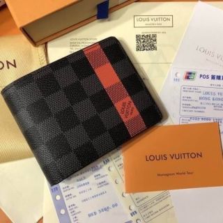 กระเป๋าสตางค์ Louis Vuitton