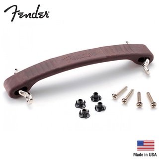 Fender® Amp Handle Molded Rubber หูหิ้วแอมป์ ด้ามจับแอมป์ ทำจากยาง สีน้ำตาล (Genuine Parts, Amp Handle) + มาพร้อมอุปกรณ์