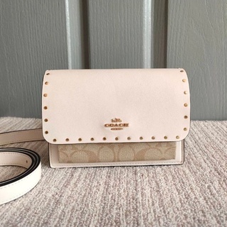 🎀 (สด-ผ่อน) กระเป๋าสะพาย สีขาว COACH C3326 FOLDOVER BELT BAG IN SIGNATURE CANVAS WITH RIVETS