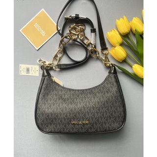 💥💥รุ่นใหม่ล่าสุด สีดำลาย mk โซ่ใหญ่Michael Kors Cora Small/Medium Zip Pouchette Signature MK Logo Crossbody Bag
