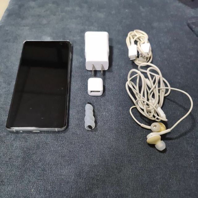 Samsung galaxy s10 plus 128gb (มือสอง)