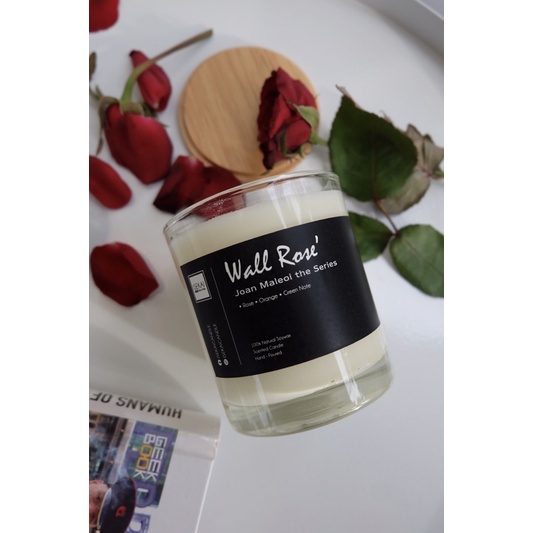 Isekai Candle เทียนหอมไขถั่วเหลือง กลิ่น Wall Rosé