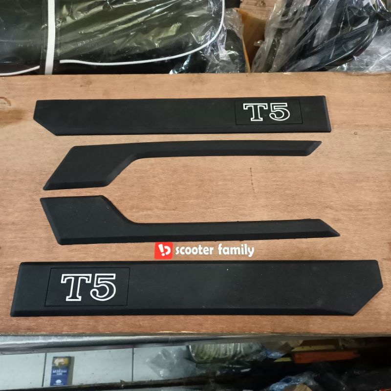 คิ้วยางตัวถังยาง tepong vespa excel รุ่น t5