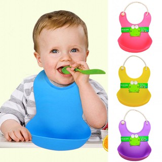 ผ้ากันเปื้อนซิลิโคนรองเศษอาหาร สำหรับเด็ก Baby Soft Bib (เก็บเงินปลายทางได้)