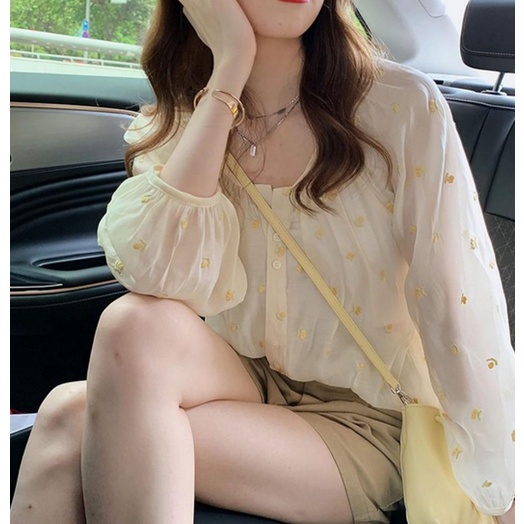พร้อมส่ง : เสื้อแขนยาวปักลายดอกไม้ใส่สบาย [B20]