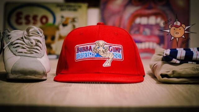 สินค้าตามรูป100% หมวก Bubba Gump ปัก forrest gumpสีแดง