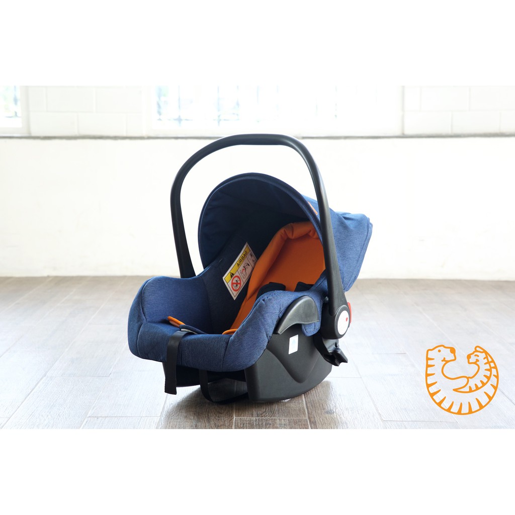 Compact T Carseat