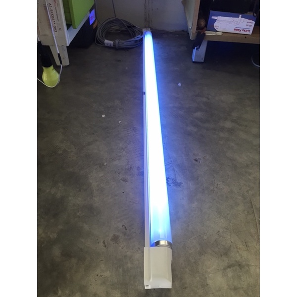 หลอดไฟล่อแมลงสีฟ้าน้ำทะเล หลอดแบล็คไลท์ สีน้ำทะเล T8 หลอดยาว ราคา ถูกที่สุด ดีลบีเคเค